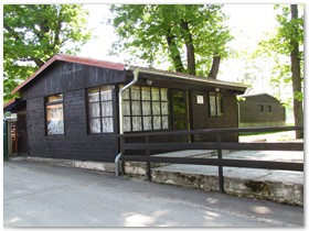 Společenská místnost budova venek